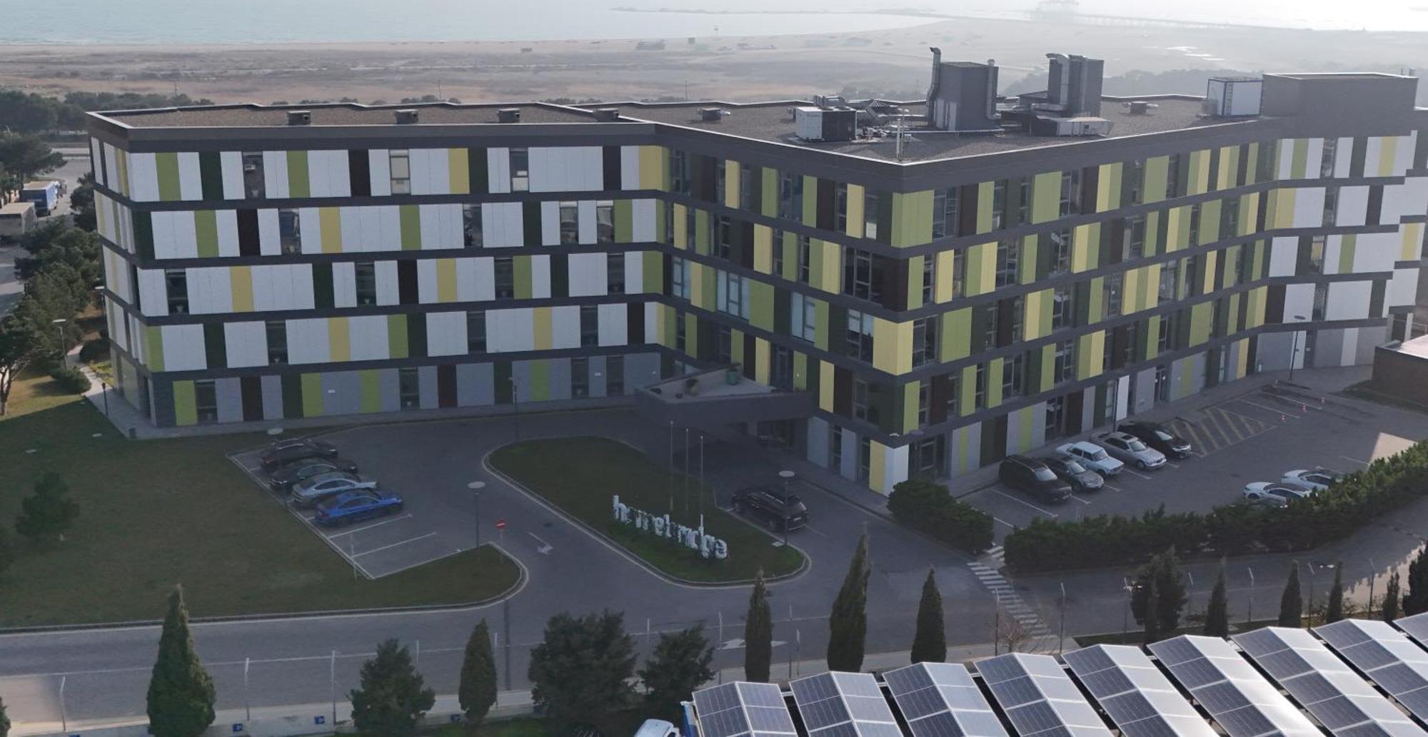 Homebridge Hotel Apartments Baku Bagian luar foto