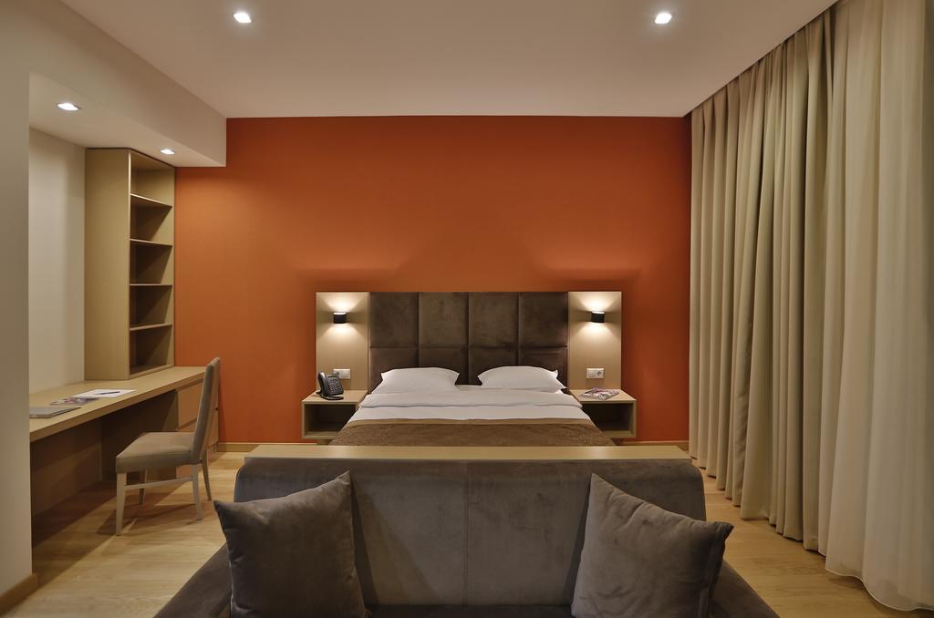 Homebridge Hotel Apartments Baku Bagian luar foto