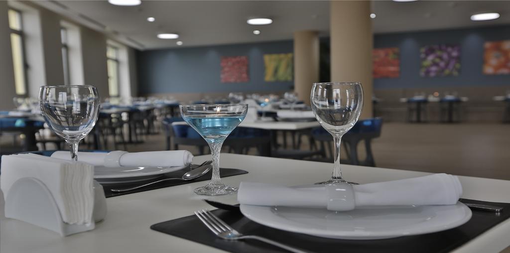 Homebridge Hotel Apartments Baku Bagian luar foto