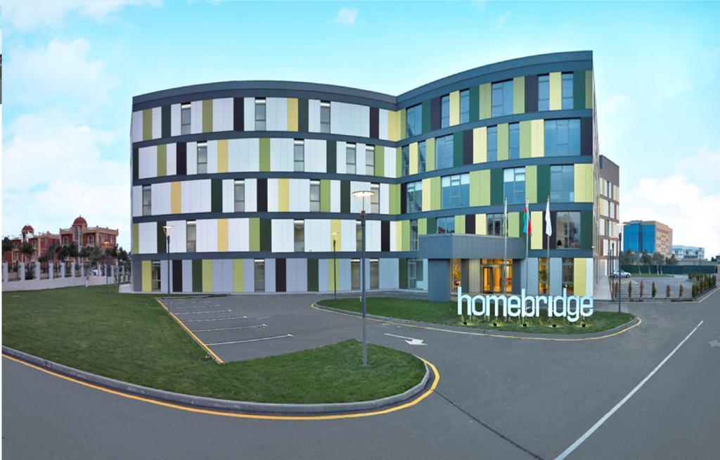 Homebridge Hotel Apartments Baku Bagian luar foto